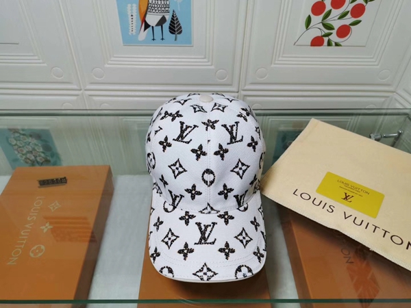 ブランド帽子着用イメージ